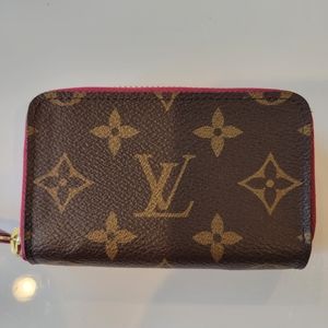 Louis Vuitton zippy multicartes